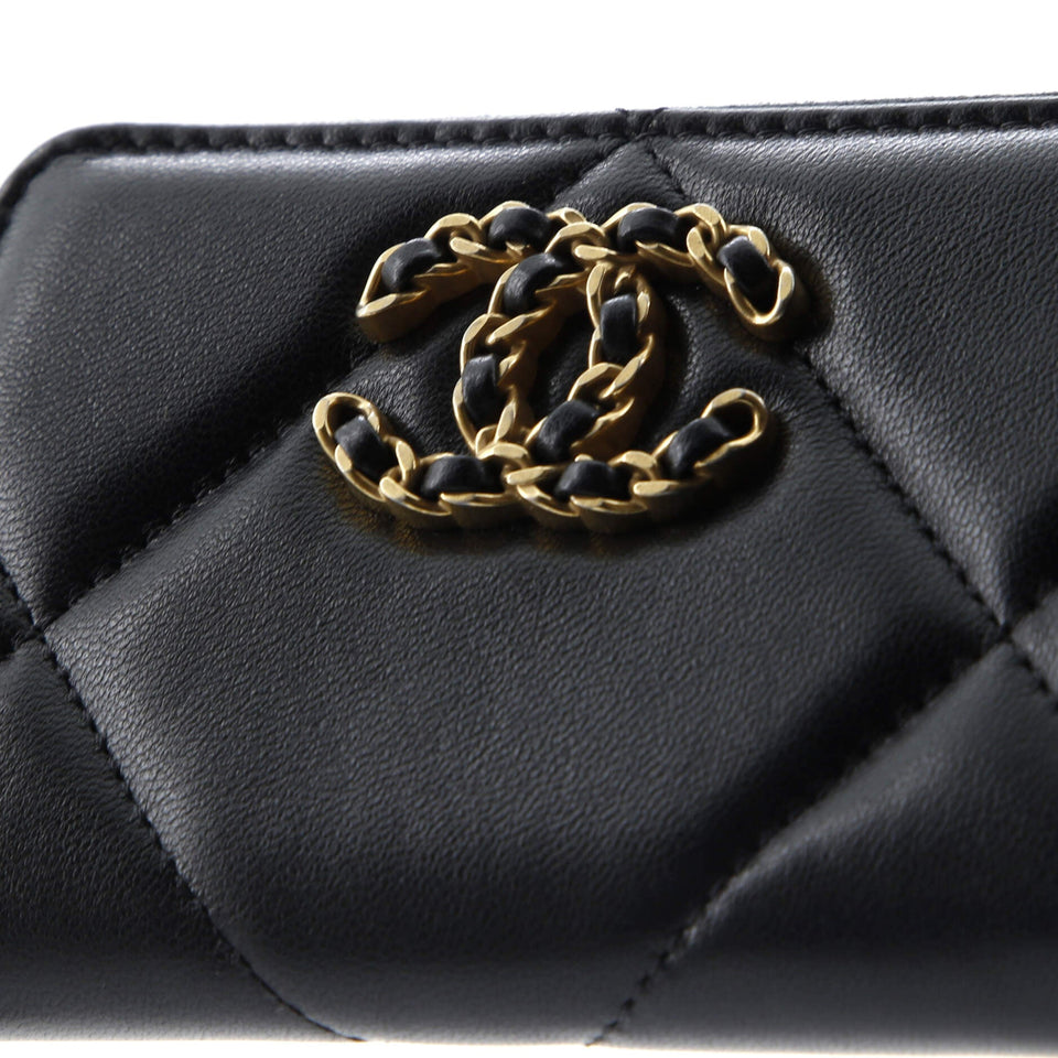 19 Zip Coin Purse Quilted Leather