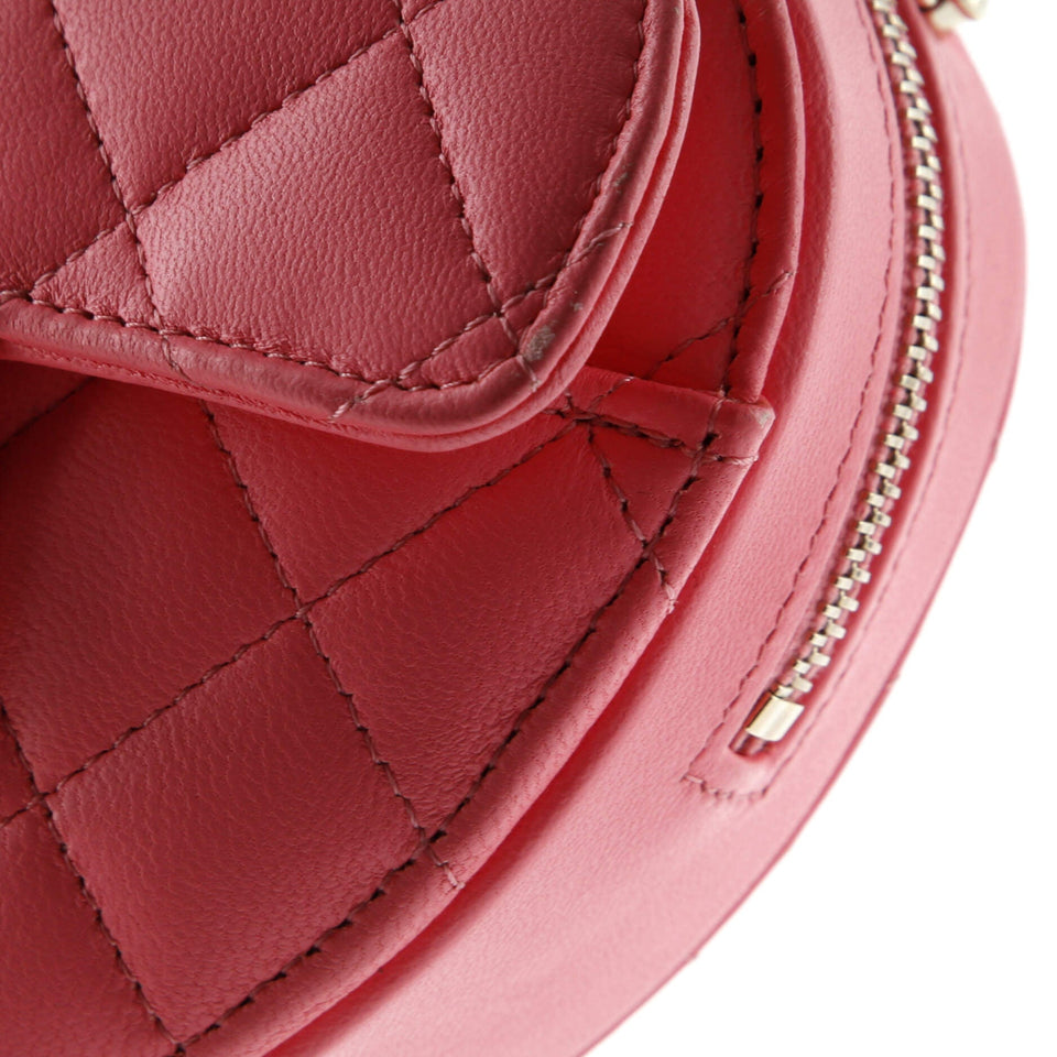 CC in Love Heart Clutch with Chain Quilted Lambskin
