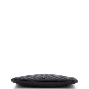 O Case Clutch Chevron Caviar Medium