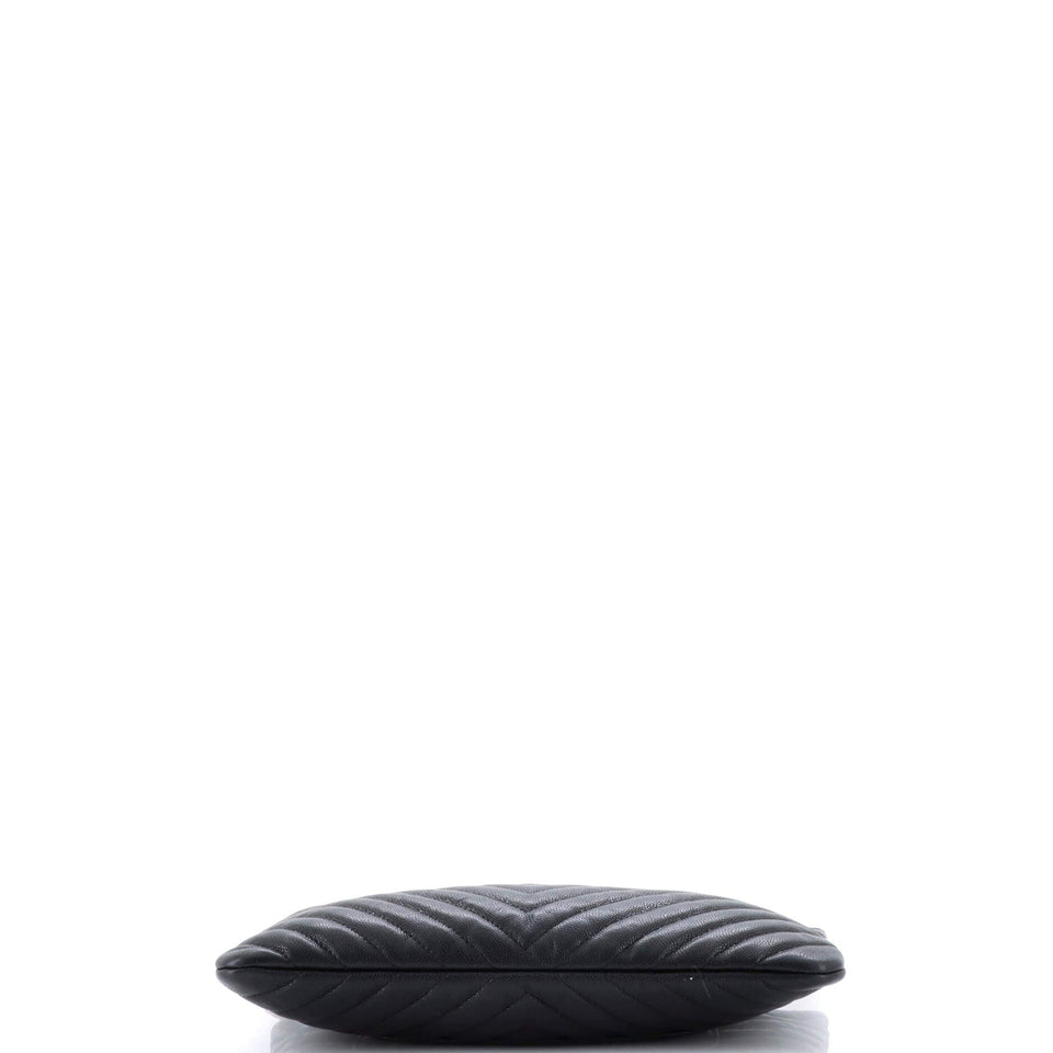 O Case Clutch Chevron Caviar Medium