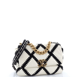 19 Flap Bag Crochet Quilted Calfskin Medium