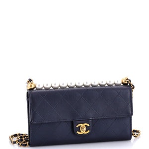 Chic Pearls Clutch with Chain Quilted Goatskin