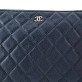 O Case Clutch Quilted Caviar Medium