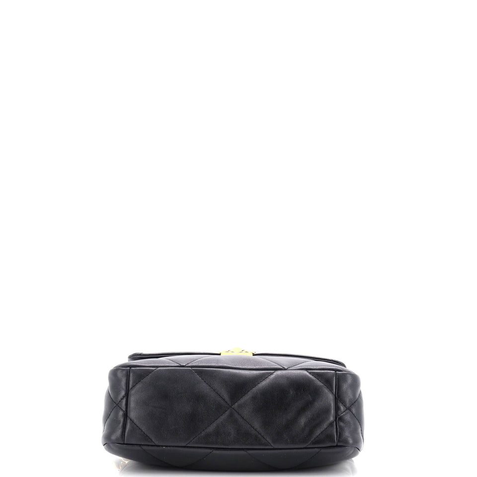 19 Flap Bag Quilted Leather Medium