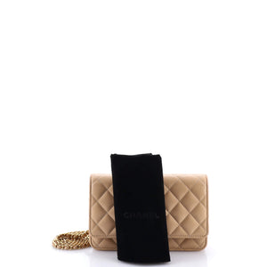 Wallet on Chain Quilted Caviar