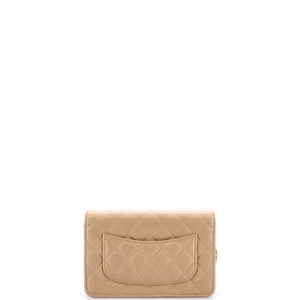 Wallet on Chain Quilted Caviar