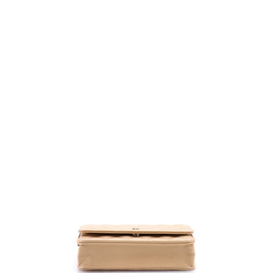 Wallet on Chain Quilted Caviar