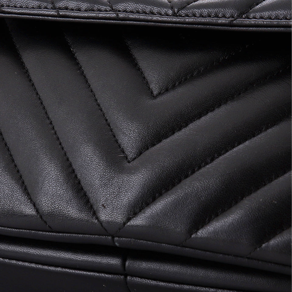 Trendy CC Top Handle Bag Chevron Lambskin Medium