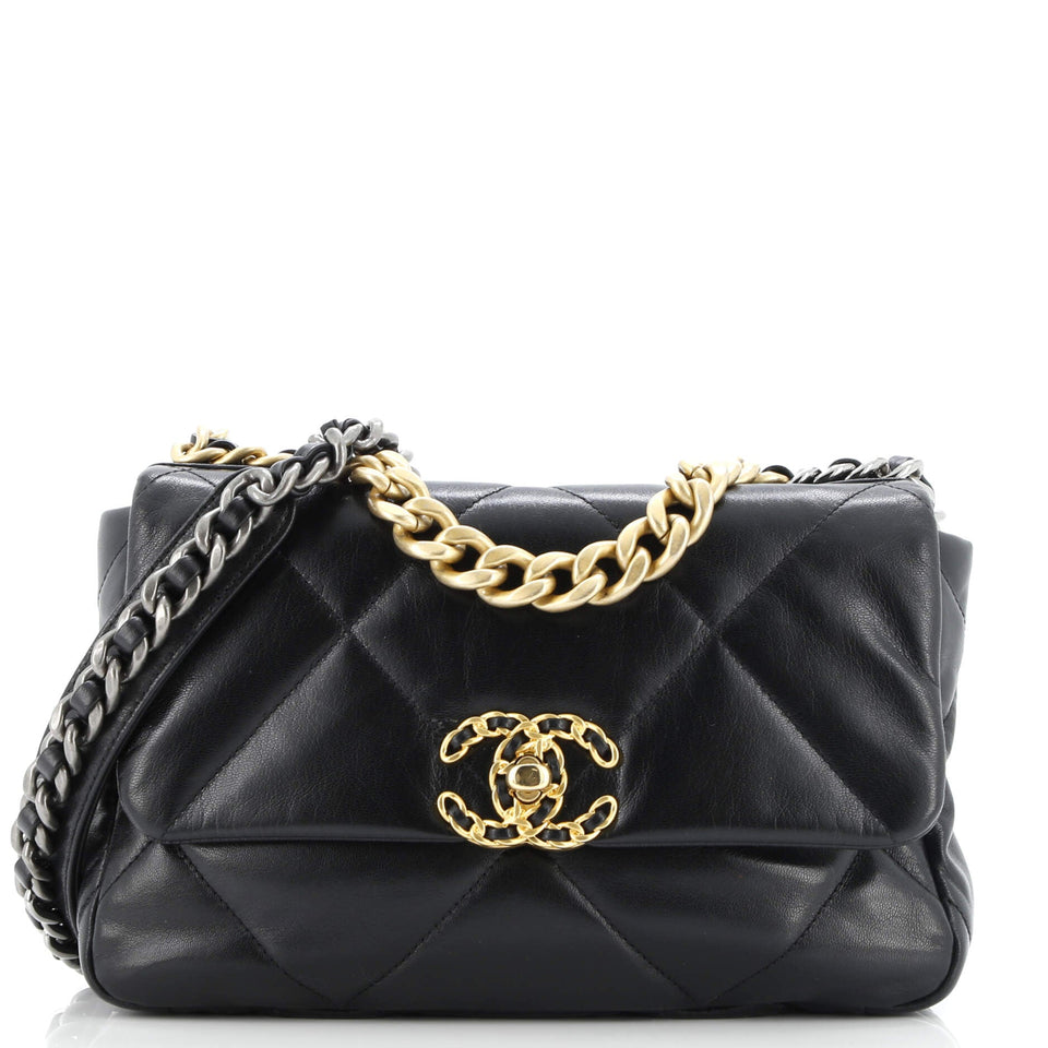 19 Flap Bag Quilted Leather Medium