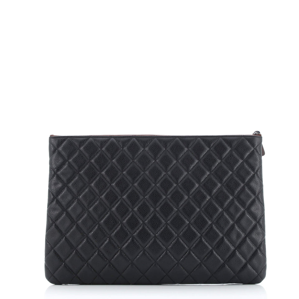 O Case Clutch Quilted Caviar Large