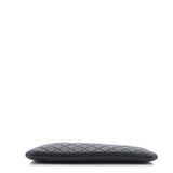 O Case Clutch Quilted Caviar Large