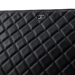 O Case Clutch Quilted Caviar Large