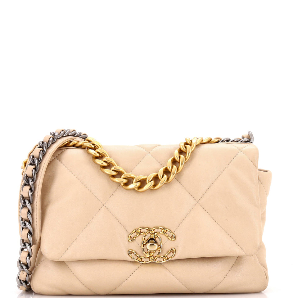 19 Flap Bag Quilted Leather Medium