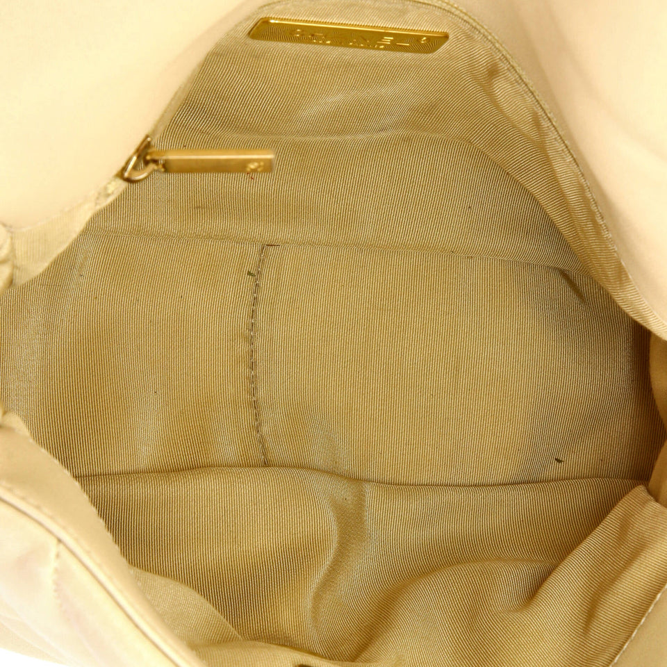19 Flap Bag Quilted Leather Medium