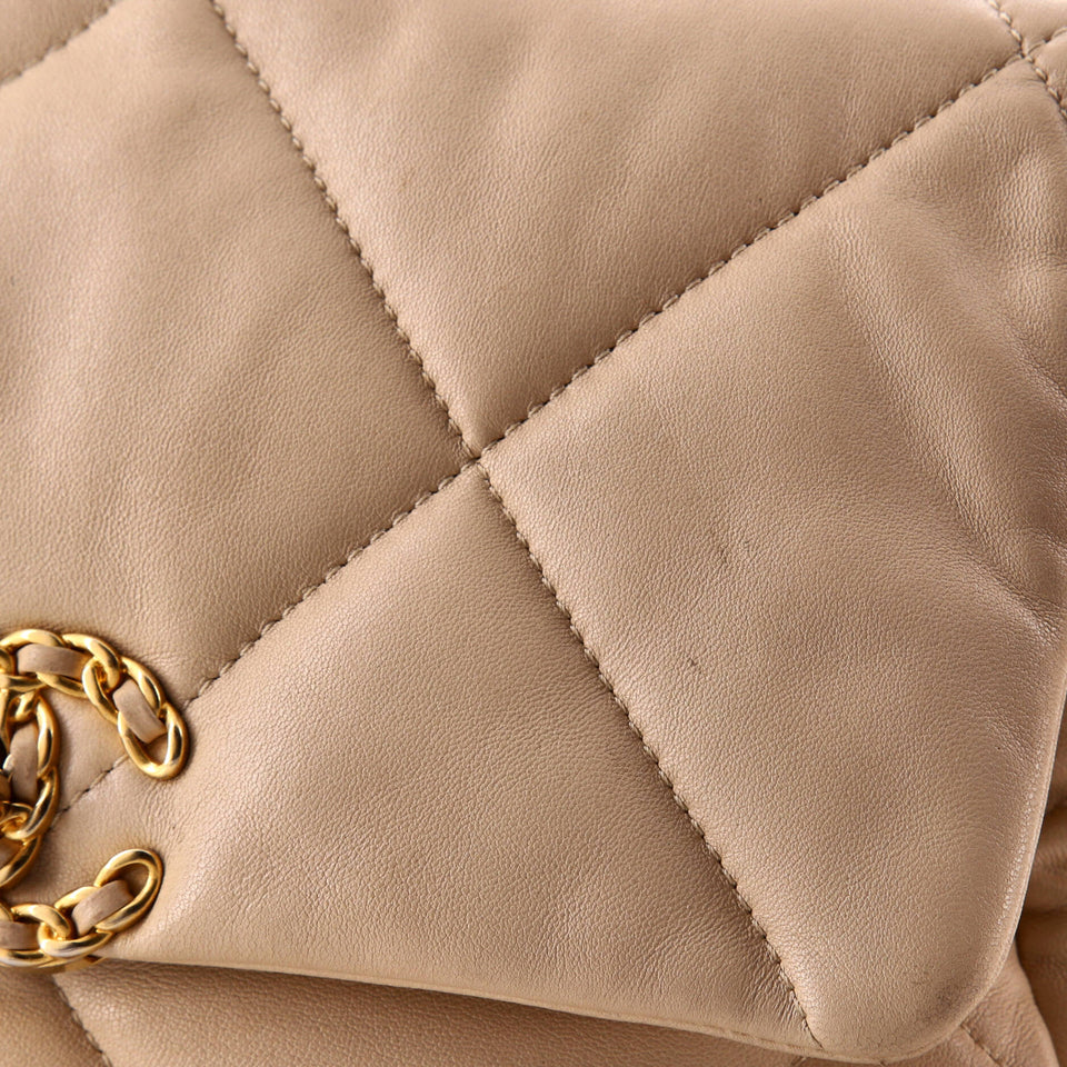 19 Flap Bag Quilted Leather Medium