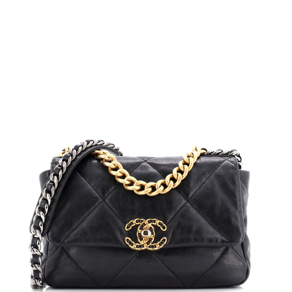 19 Flap Bag Quilted Leather Medium