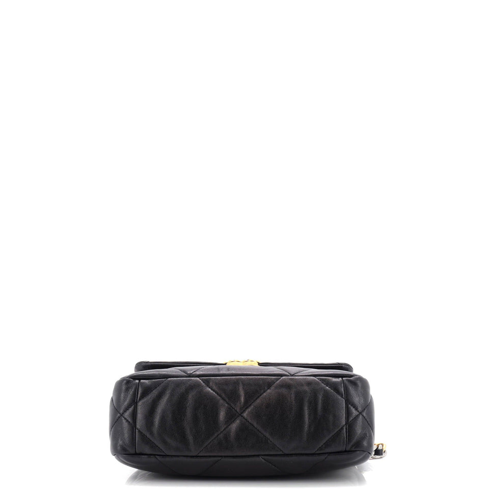 19 Flap Bag Quilted Leather Medium