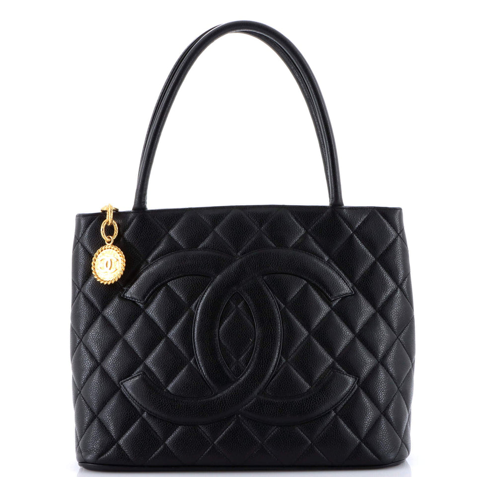 Medallion Tote Quilted Caviar