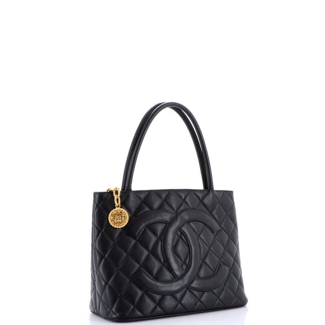 Medallion Tote Quilted Caviar