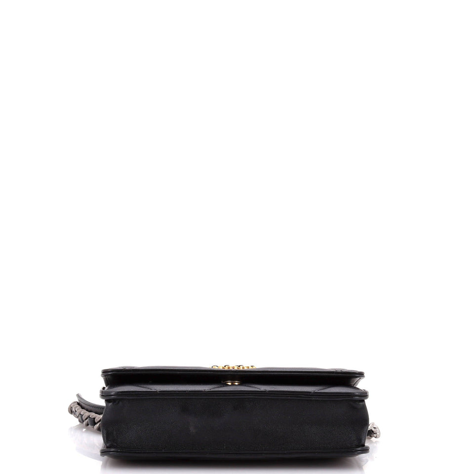 19 Wallet on Chain Quilted Lambskin