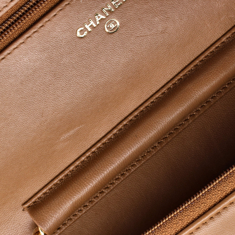 Wallet on Chain Quilted Lambskin