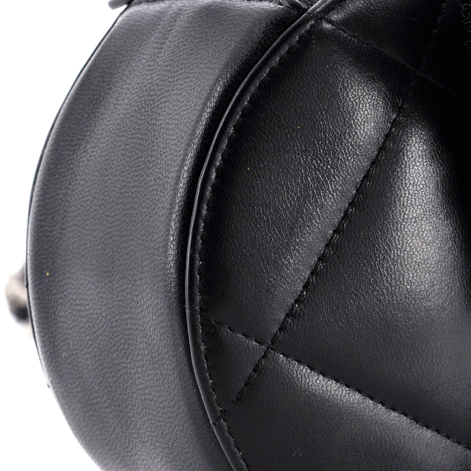 19 Round Clutch with Chain Quilted Leather