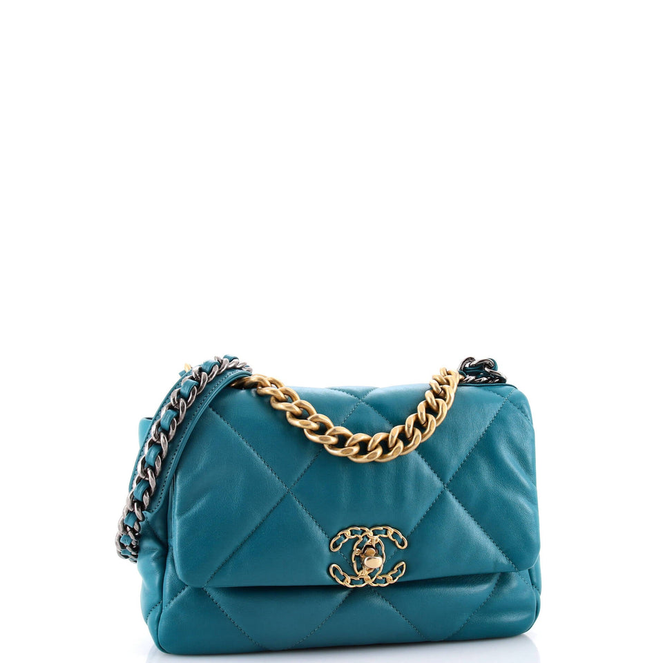 19 Flap Bag Quilted Leather Medium