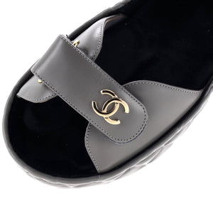 Women's Logo Velcro Strap Wedge Sandals Quilted Leather