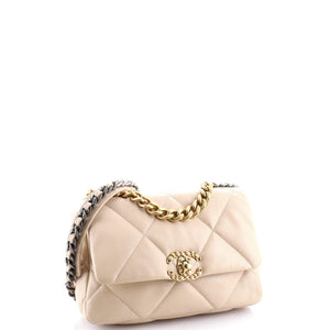 19 Flap Bag Quilted Leather Medium