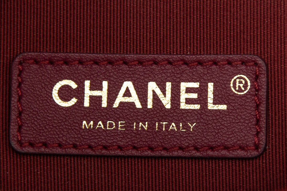 Chanel 2018 Red Medium Boy Bag Handbag