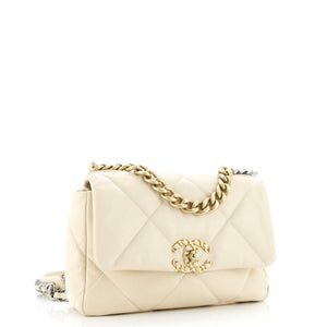 19 Flap Bag Quilted Leather Medium