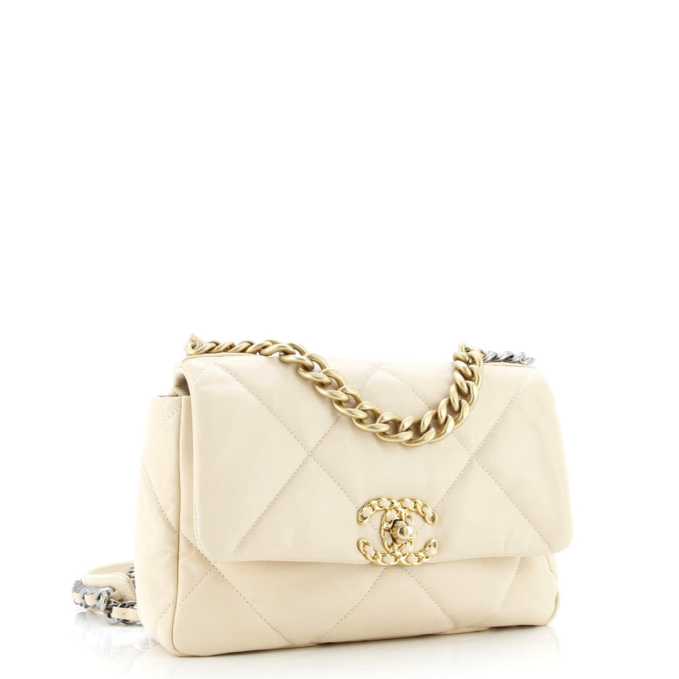 19 Flap Bag Quilted Leather Medium