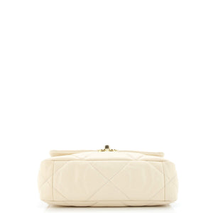 19 Flap Bag Quilted Leather Medium