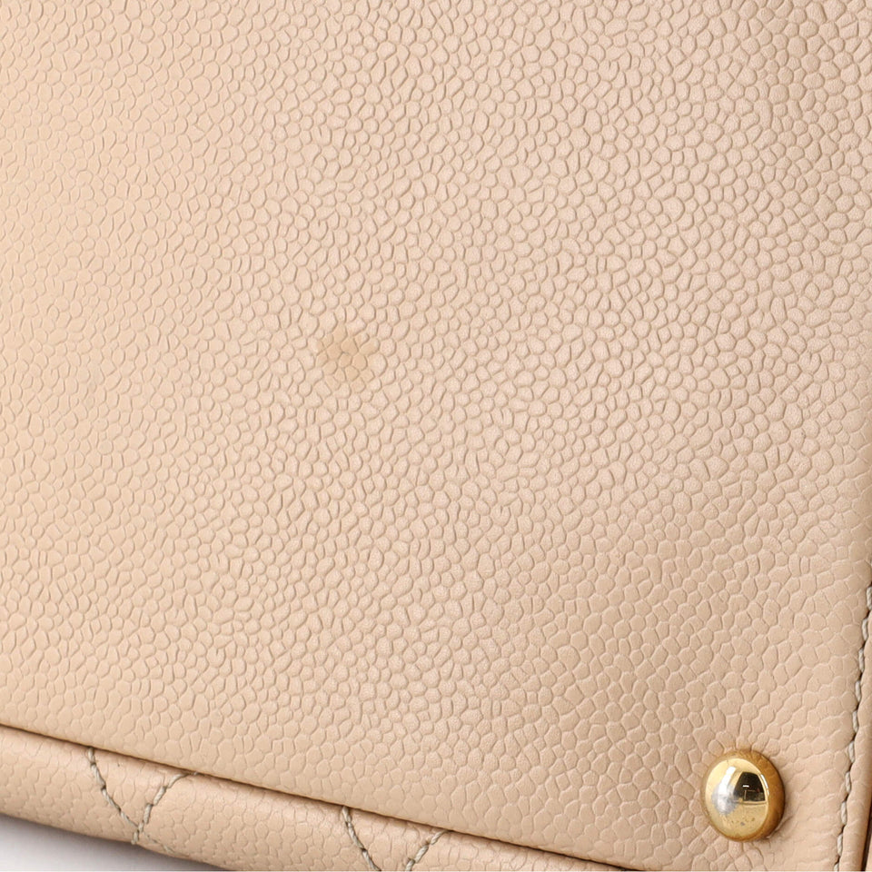 Petite Timeless Tote Quilted Caviar