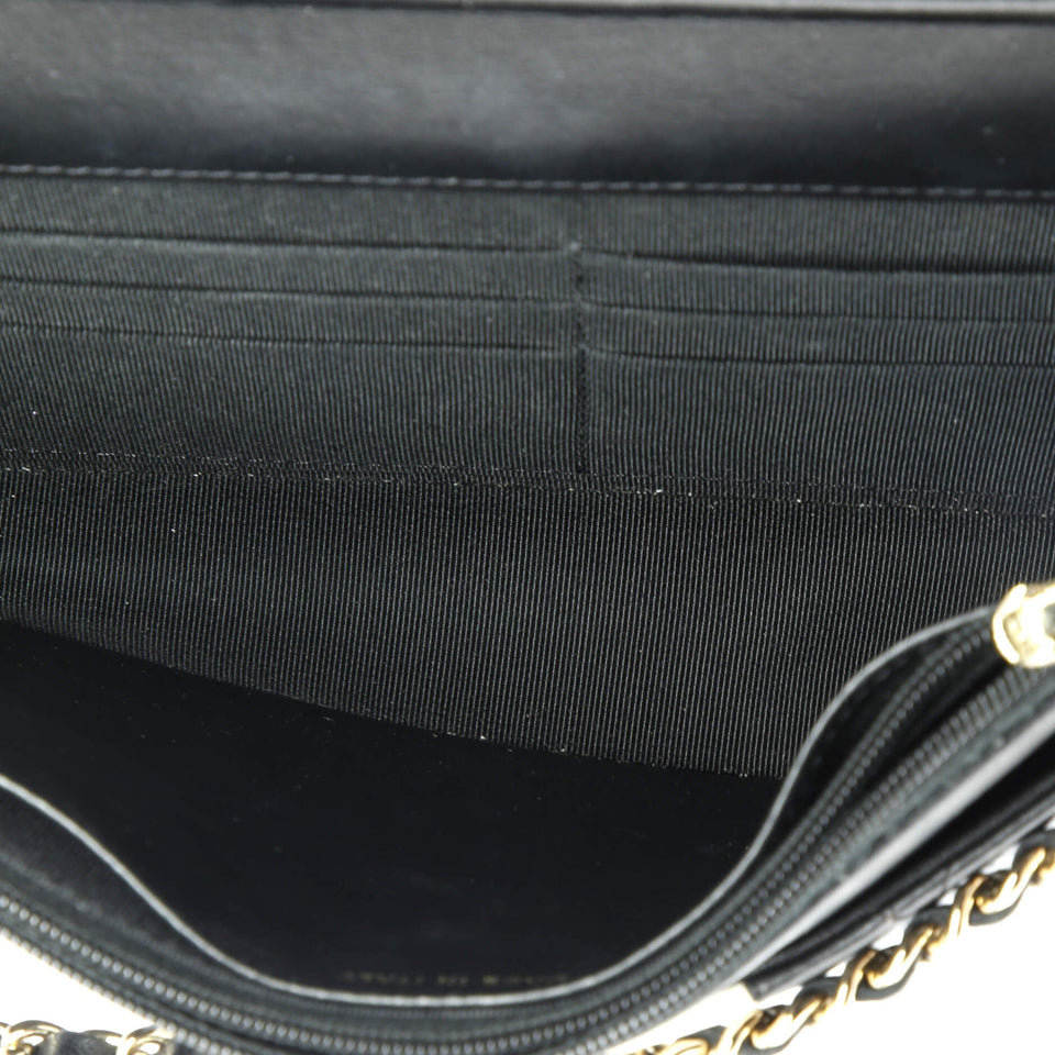Wallet on Chain Quilted Lambskin