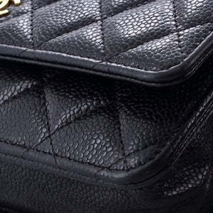 Wallet on Chain Quilted Caviar