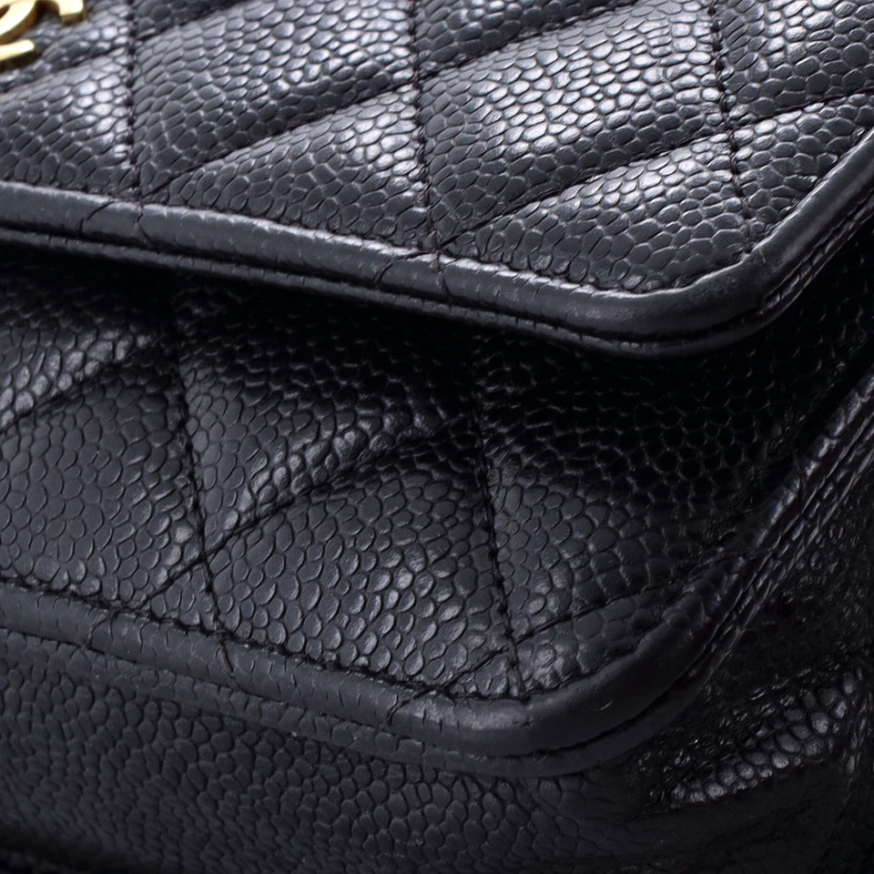Wallet on Chain Quilted Caviar