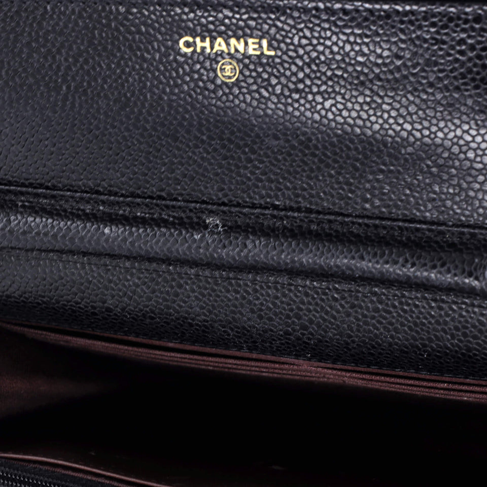 Wallet on Chain Quilted Caviar