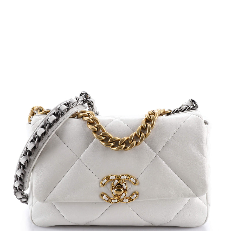19 Flap Bag Quilted Leather Medium