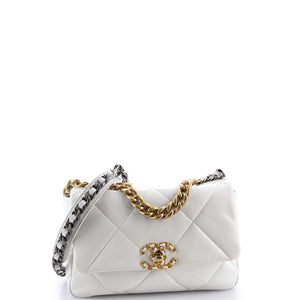 19 Flap Bag Quilted Leather Medium