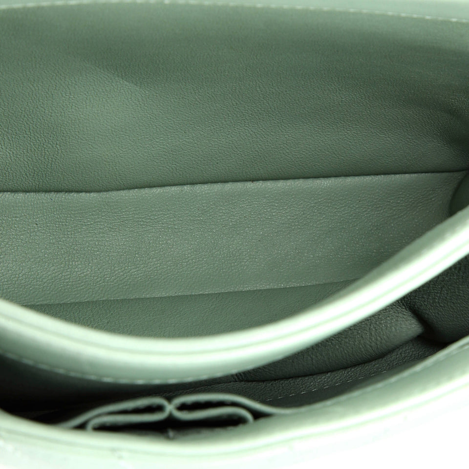 Trendy CC Top Handle Bag Chevron Lambskin Small