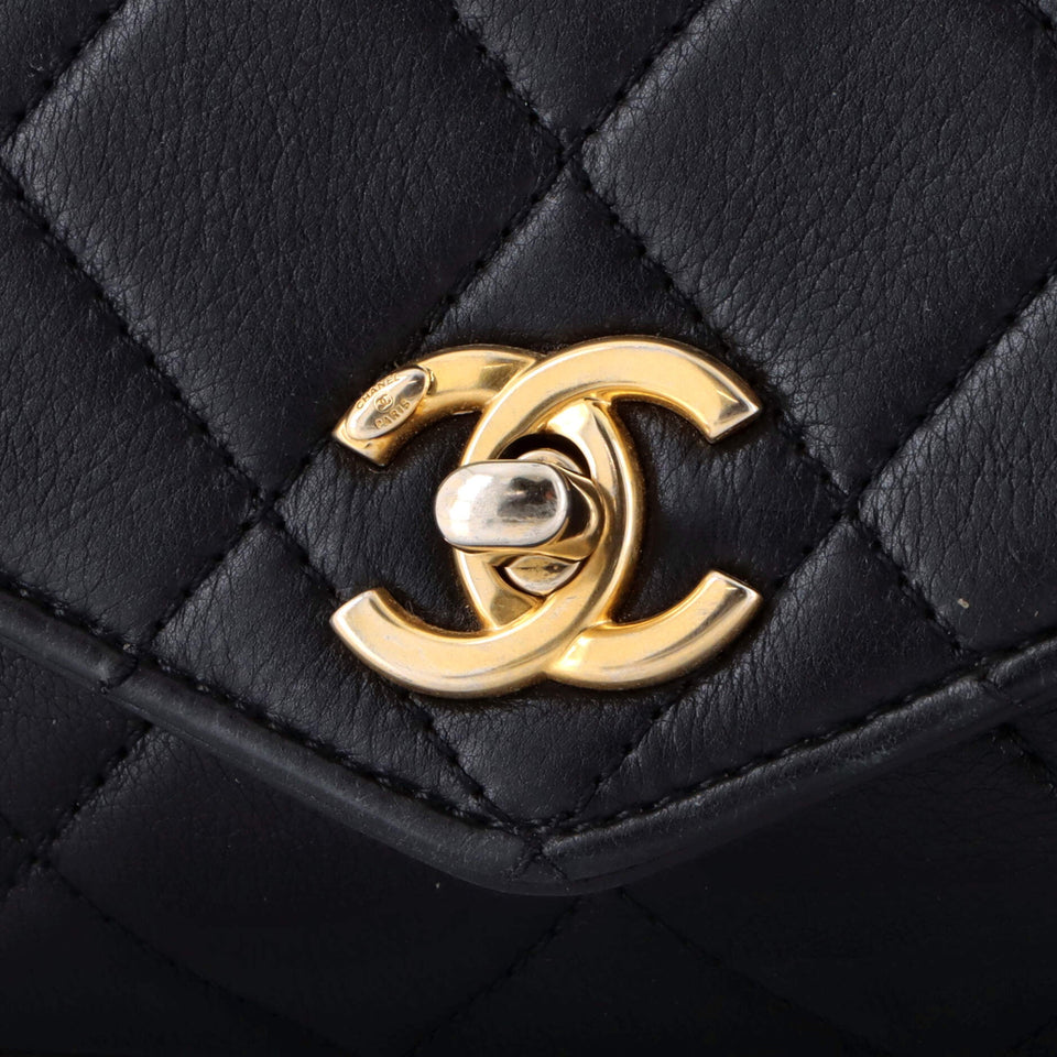 Chain Envelope Belt Bag Quilted Calfskin