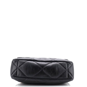 19 Flap Bag Quilted Leather Large