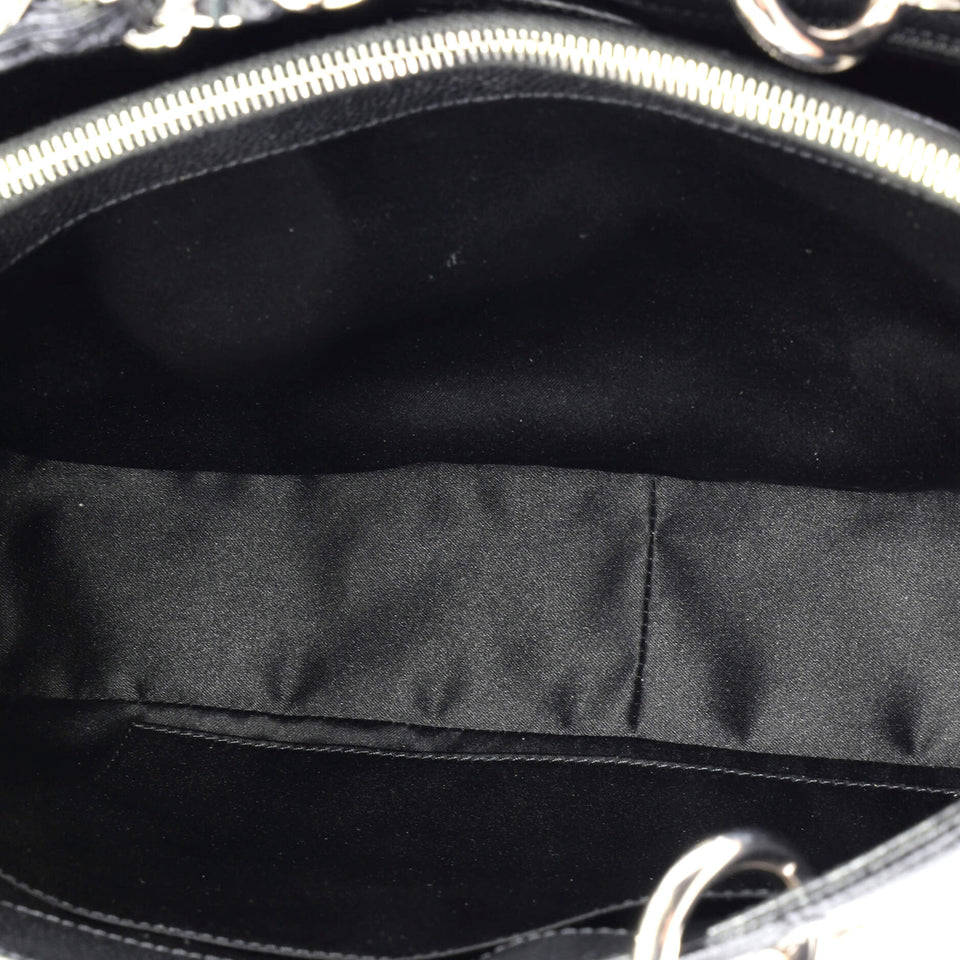 Grand Shopping Tote Quilted Caviar