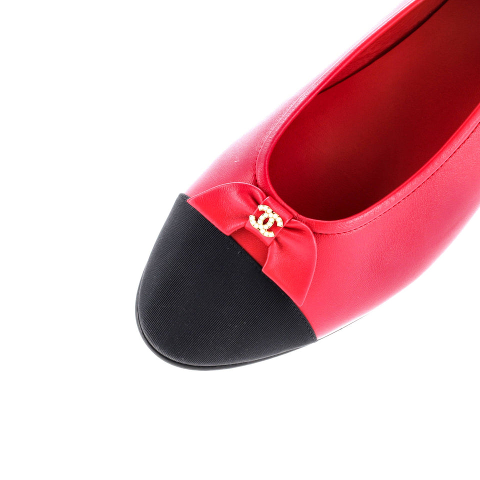 Women's CC Cap Toe Bow Ballerina Flats Leather with Grosgrain and Faux Pearls