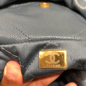 22 Chain Hobo Quilted Caviar Small