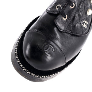 Women's Cap Toe CC Chain Around Pearl Combat Boots Leather