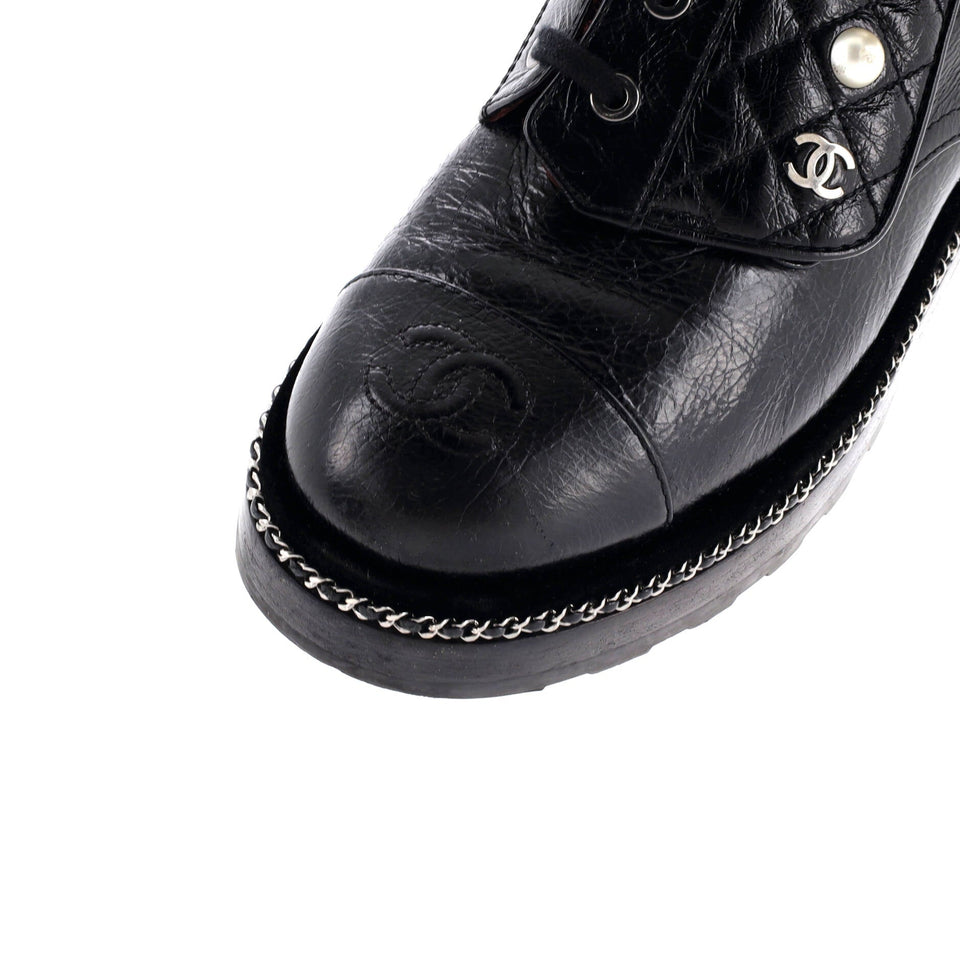 Women's Cap Toe CC Chain Around Pearl Combat Boots Leather