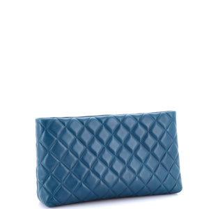 CC Kisslock Clutch Quilted Calfskin