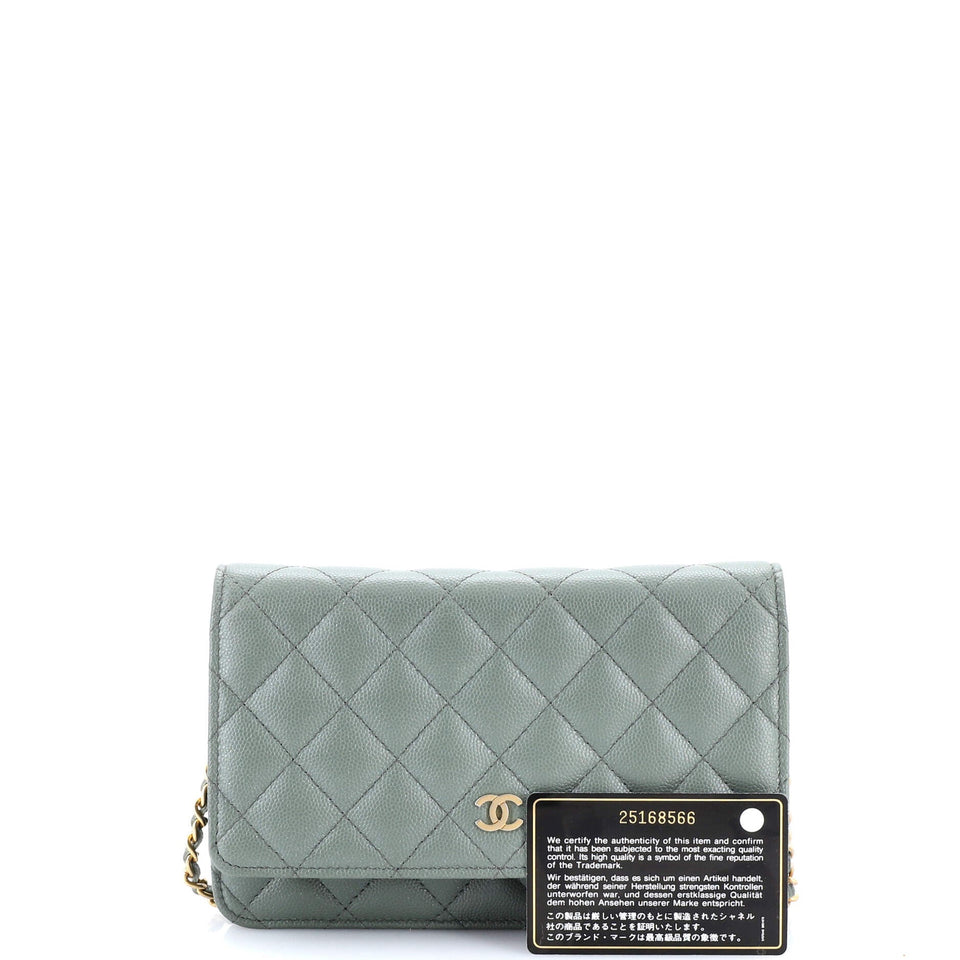 Wallet on Chain Quilted Caviar